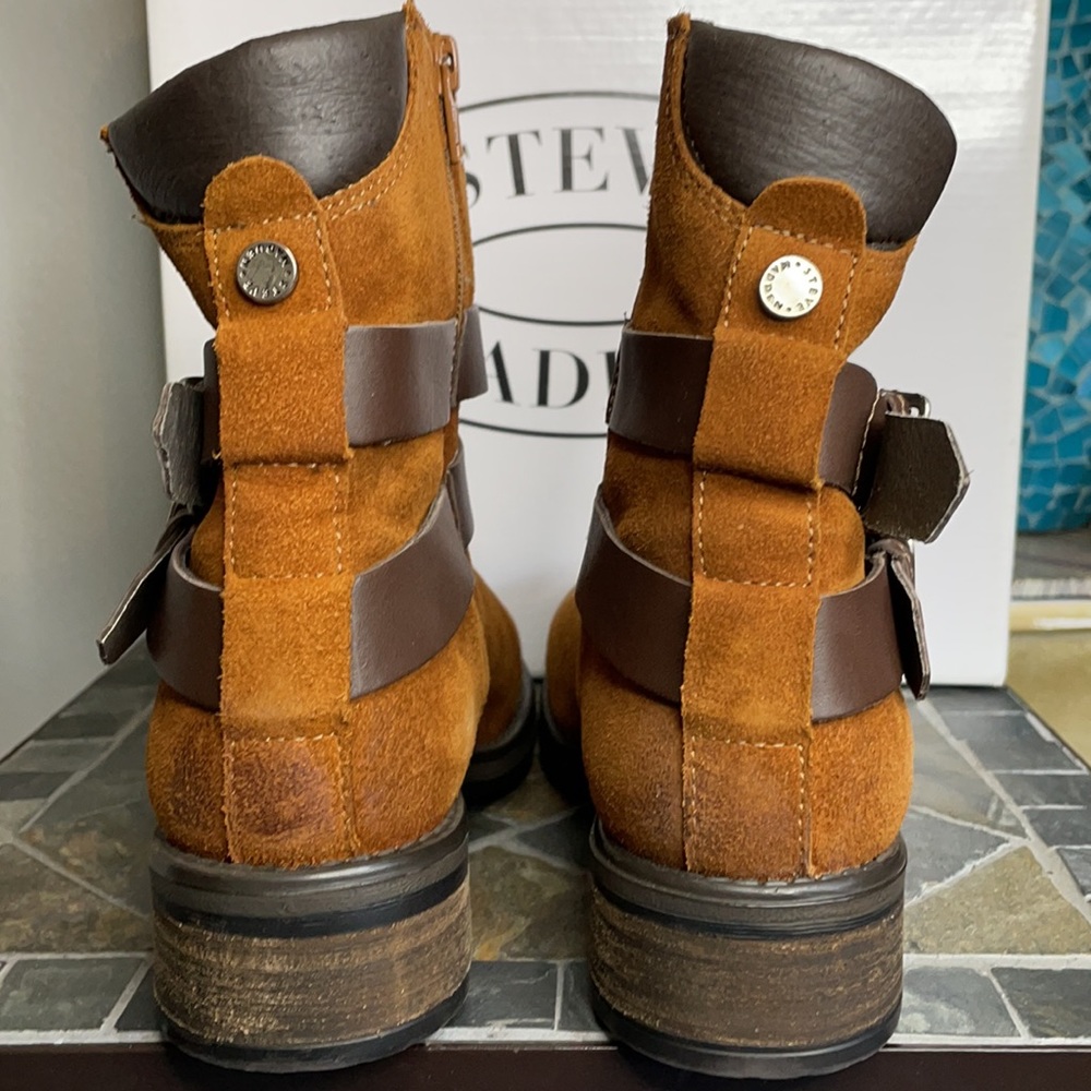 Steve Madden Dormaa Cognac Suede Ankle Boots - Picture 6 of 11